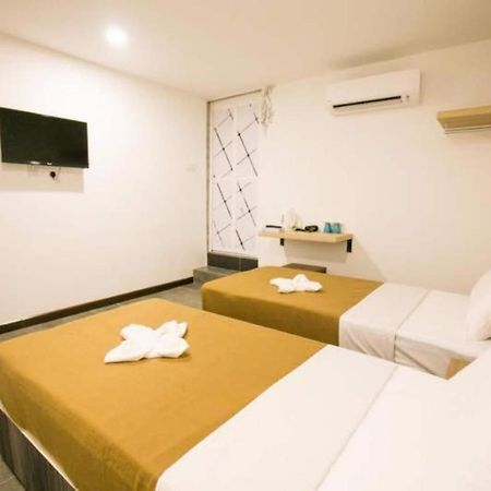 Oyo 90361 Motel Inapan Mahsuri Jitra Esterno foto